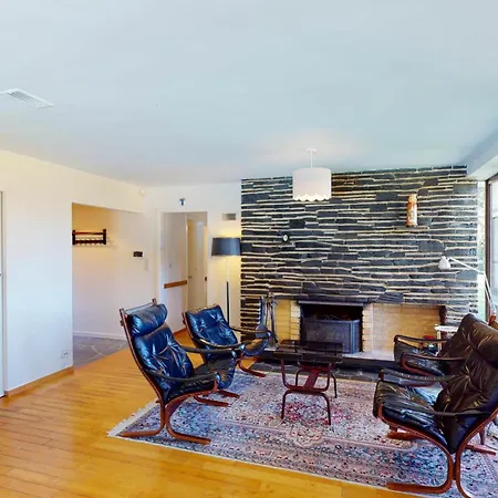 Nyaraló Sy - Les Aywisses *